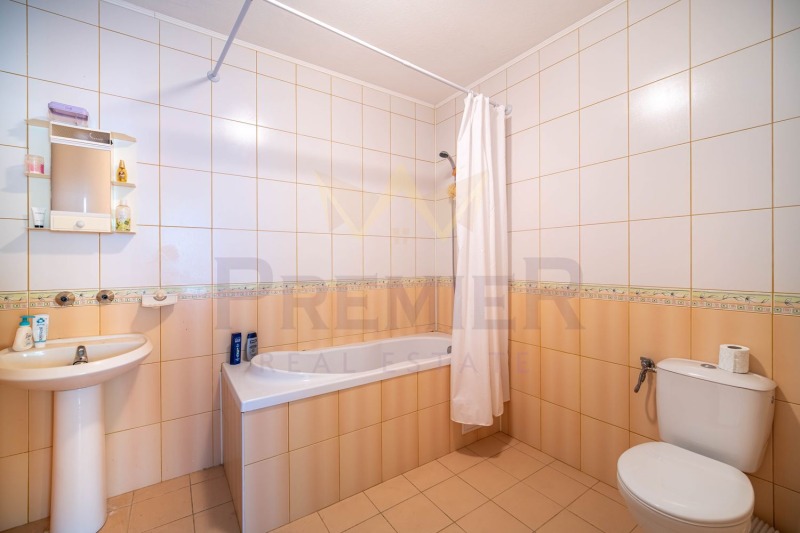 Продава  Къща област Добрич , гр. Балчик , 1440 кв.м | 38704144 - изображение [8]