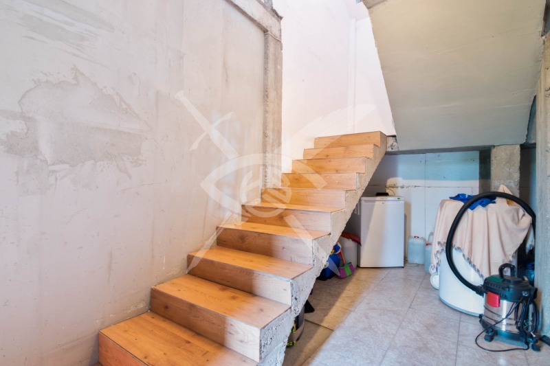 Продава КЪЩА, с. Хераково, област София област, снимка 9 - Къщи - 52355407