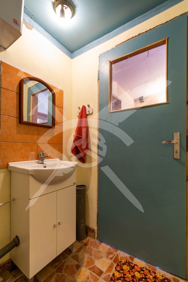 Продава КЪЩА, с. Хераково, област София област, снимка 14 - Къщи - 52355407