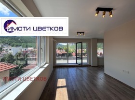 Продава 2-стаен град Враца Център - [1] 