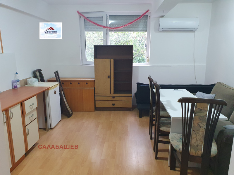 Продава 2-СТАЕН, област Стара Загора, гр. Казанлък • 140000 лв. / 71580.86 € • 69830140 1