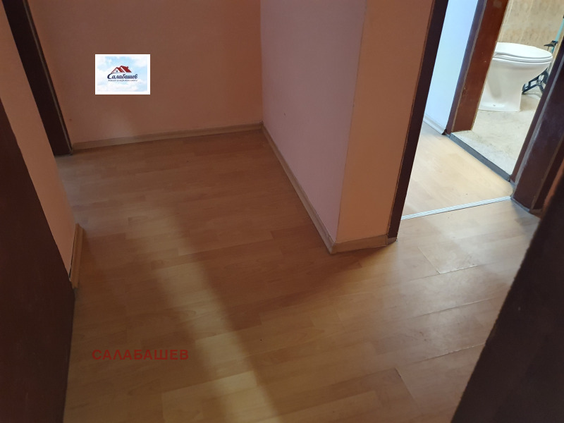 Myytävänä  1 makuuhuone Stara Zagoran alue , Kazanlak , 60 neliömetriä | 63592696 - kuva [4]