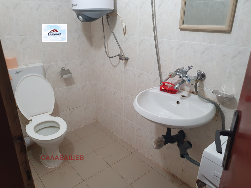 Myytävänä  1 makuuhuone Stara Zagoran alue , Kazanlak , 60 neliömetriä | 63592696 - kuva [7]