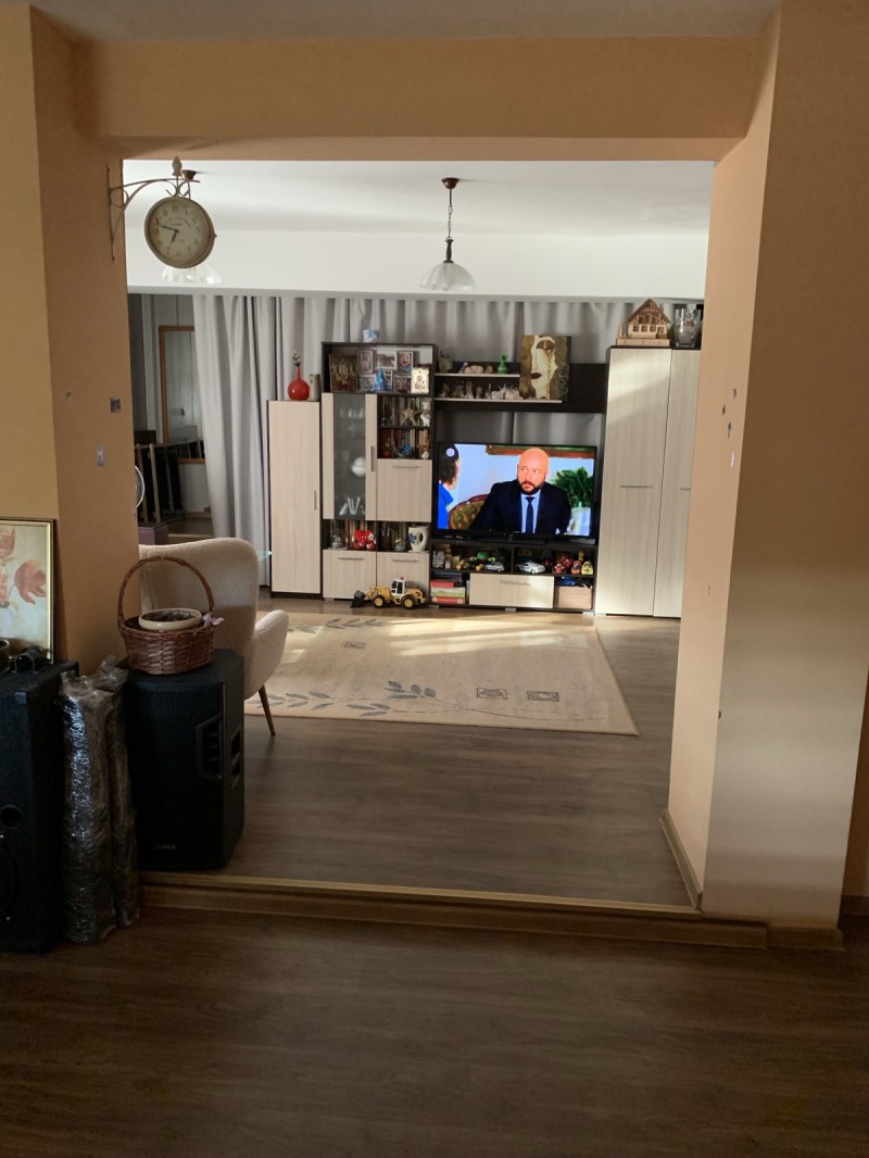 Продава  Къща област Плевен , с. Ралево , 208 кв.м | 66236489 - изображение [11]