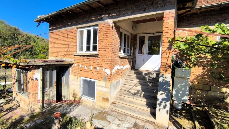 Продава КЪЩА, с. Костанденец, област Разград, снимка 8 - Къщи - 53191469