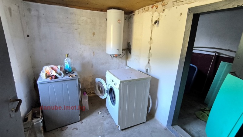 Продава КЪЩА, с. Костанденец, област Разград, снимка 12 - Къщи - 53191469