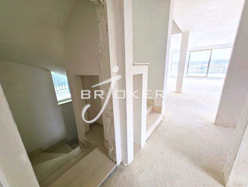 Продава КЪЩА, гр. Кърджали, Възрожденци, снимка 11 - Къщи - 53536471