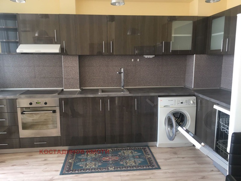 Продава  2 slaapkamers Plovdiv , Karsjijaka , 80 кв.м | 77146109