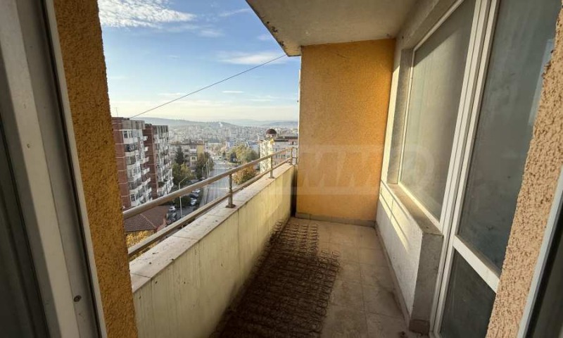 Продава 3-СТАЕН, гр. Велико Търново, Колю Фичето, снимка 5 - Апартаменти - 52616223