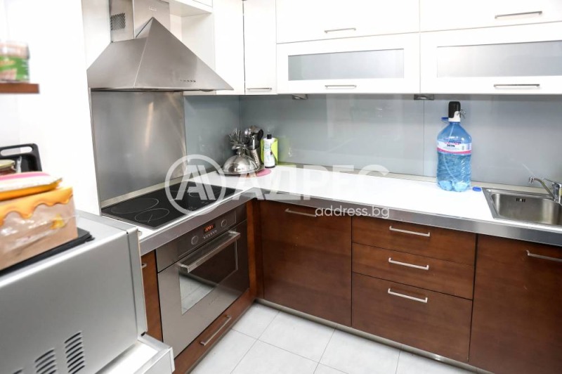 Продава 3-СТАЕН, гр. София, Център, снимка 4 - Апартаменти - 52985262