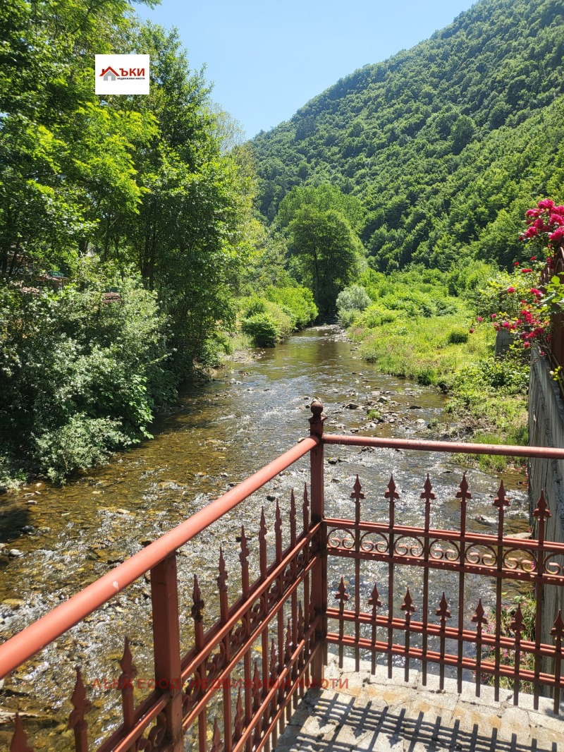 Till salu  Hus region Sofia , Batulija , 155 kvm | 25471585 - bild [5]