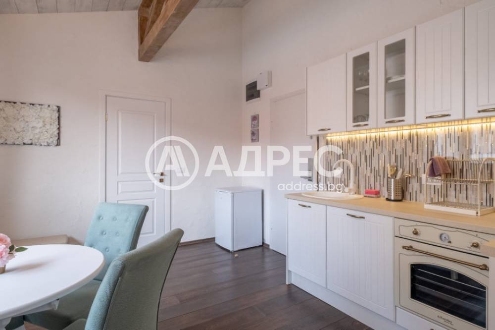 Продава МНОГОСТАЕН, гр. София, Център, снимка 2 - Апартаменти - 43425719