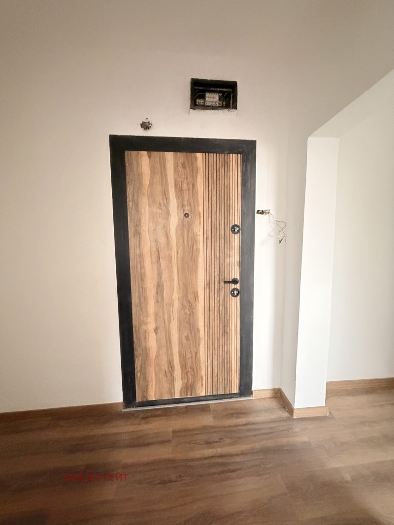 Продава 2-СТАЕН, гр. Добрич, Център, снимка 2 - Апартаменти - 52821663