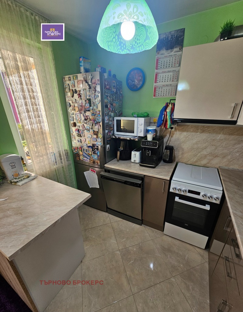 Продава 3-СТАЕН, гр. Велико Търново, Колю Фичето, снимка 2 - Апартаменти - 53449930