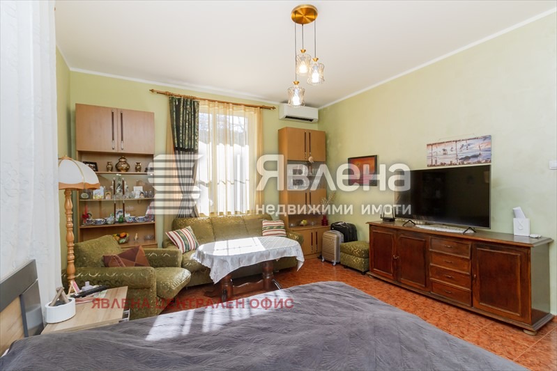 Продава 3-СТАЕН, гр. София, Център, снимка 4 - Апартаменти - 53501606