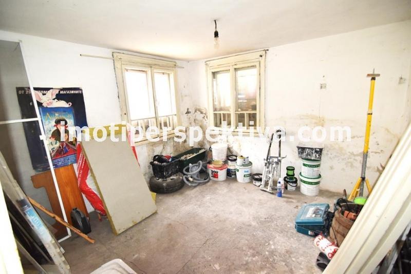 Продава ЕТАЖ ОТ КЪЩА, гр. Пловдив, Христо Смирненски, снимка 13 - Етаж от къща - 53321971