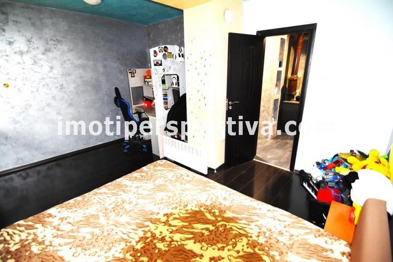 Продава ЕТАЖ ОТ КЪЩА, гр. Пловдив, Христо Смирненски, снимка 3 - Етаж от къща - 53321971