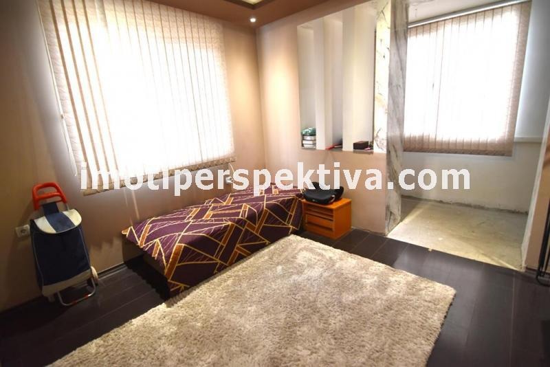 Продава ЕТАЖ ОТ КЪЩА, гр. Пловдив, Христо Смирненски, снимка 4 - Етаж от къща - 53321971