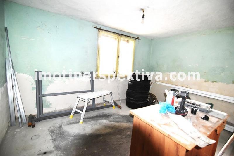 Продава ЕТАЖ ОТ КЪЩА, гр. Пловдив, Христо Смирненски, снимка 15 - Етаж от къща - 53321971