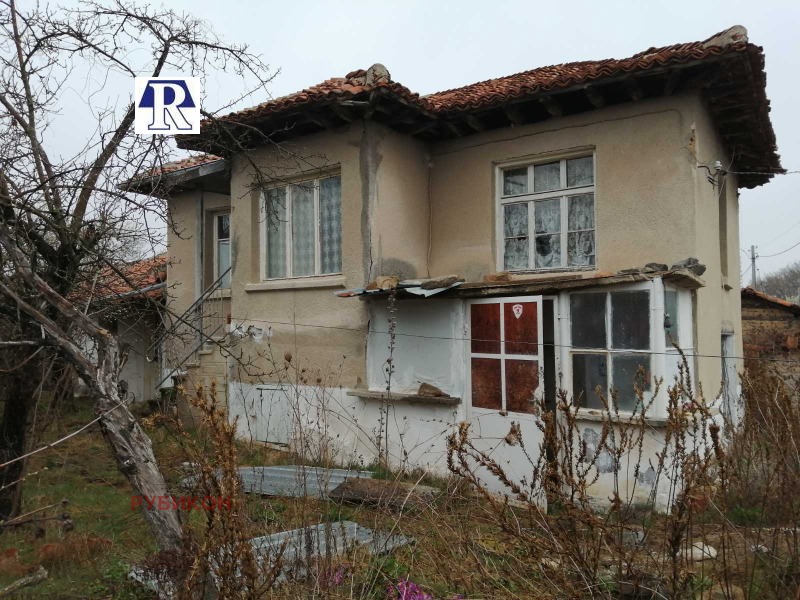 Продава КЪЩА, с. Стрелци, област Пловдив, снимка 3 - Къщи - 40851151