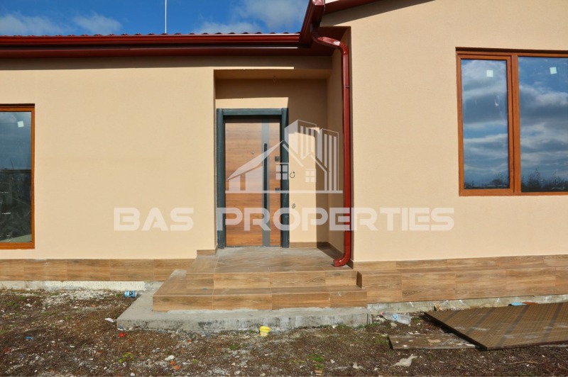 Продава КЪЩА, с. Петърч, област София област, снимка 13 - Къщи - 53109596