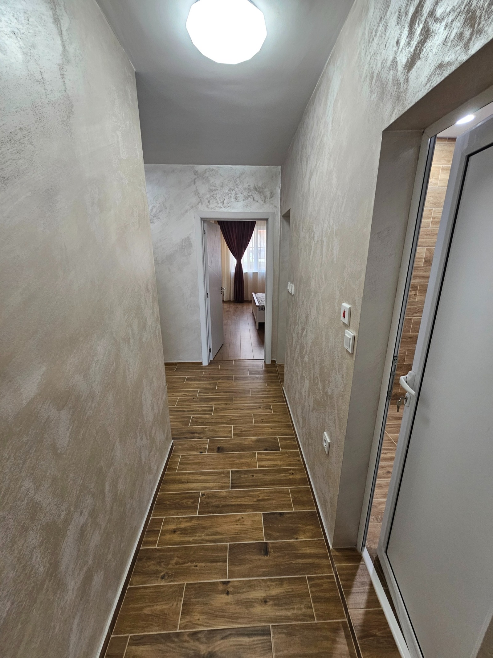 Продава 3-СТАЕН, гр. Велико Търново, Бузлуджа, снимка 12 - Апартаменти - 53449930