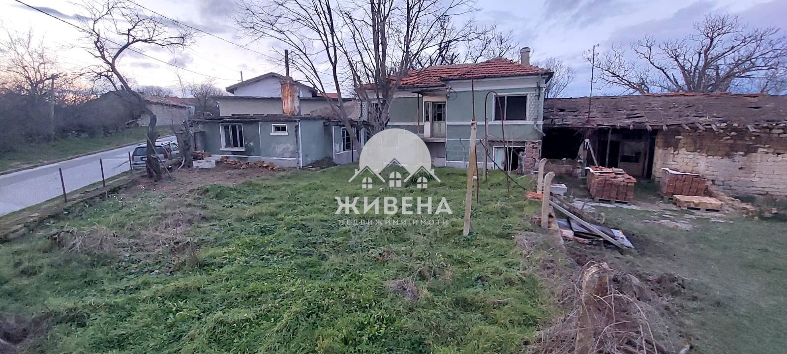 Продава КЪЩА, с. Аврен, област Варна