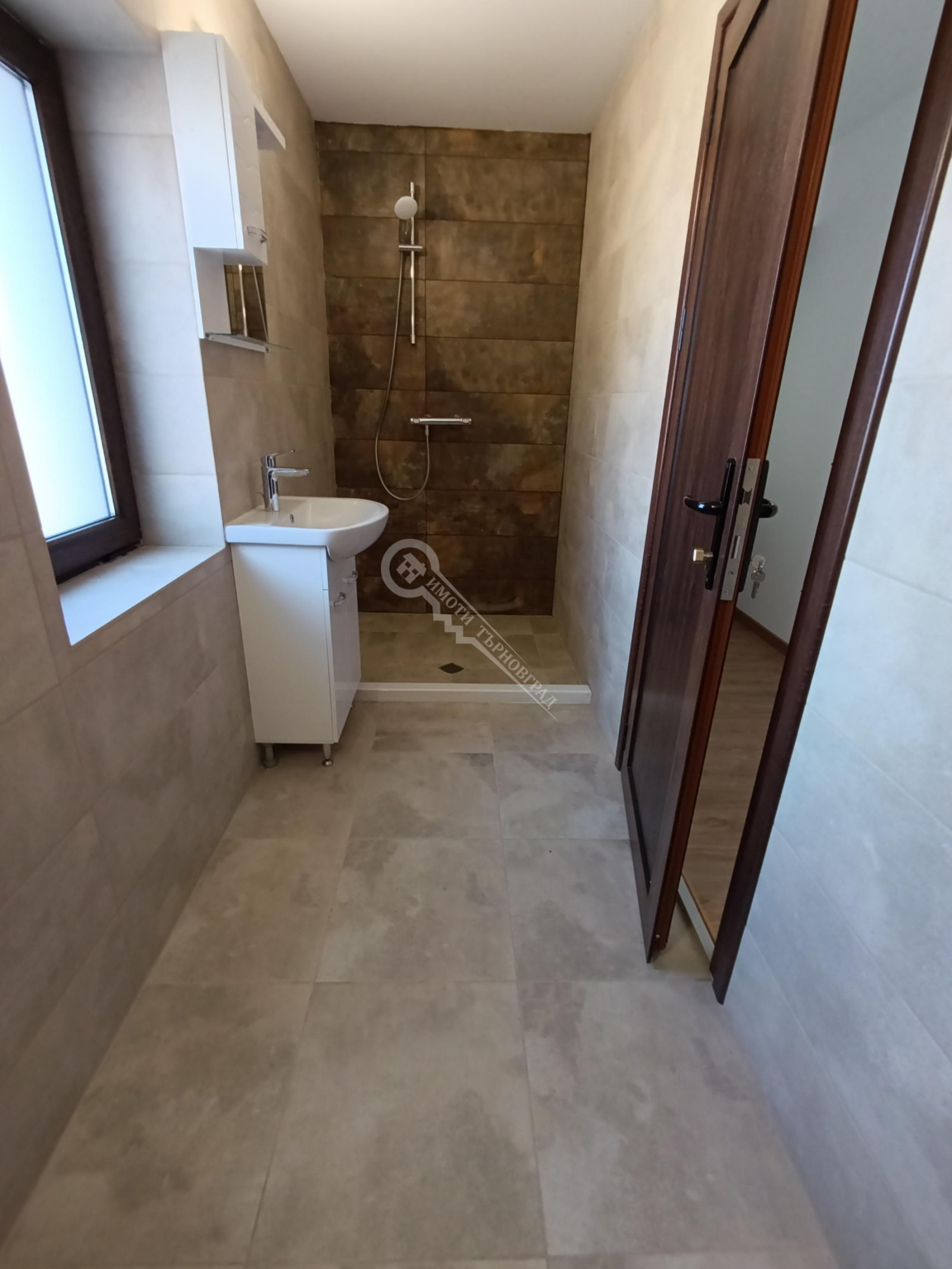 Продава КЪЩА, с. Ново село, област Велико Търново, снимка 16 - Къщи - 53720808