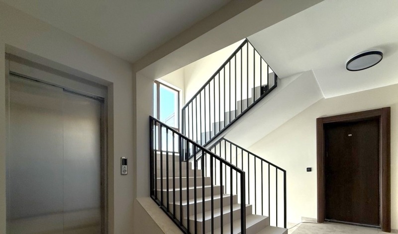 Продава 2-СТАЕН, гр. Варна, Бриз, снимка 3 - Апартаменти - 52750013