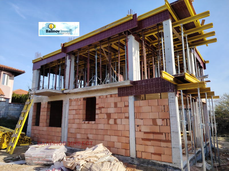 Продава ЕТАЖ ОТ КЪЩА, гр. Варна, м-т Горна Трака, снимка 4 - Етаж от къща - 52798819