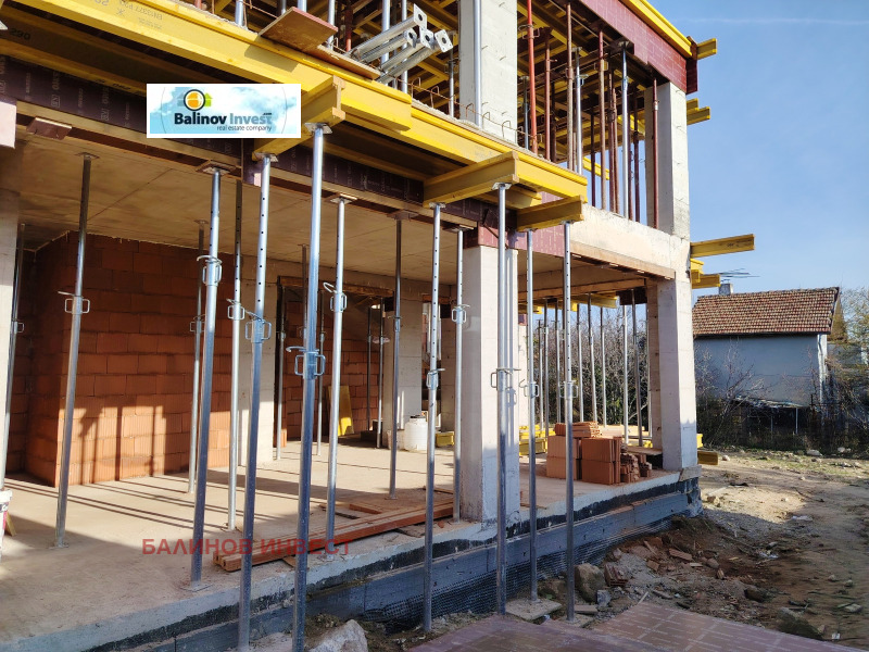 Продава ЕТАЖ ОТ КЪЩА, гр. Варна, м-т Горна Трака, снимка 5 - Етаж от къща - 52798819