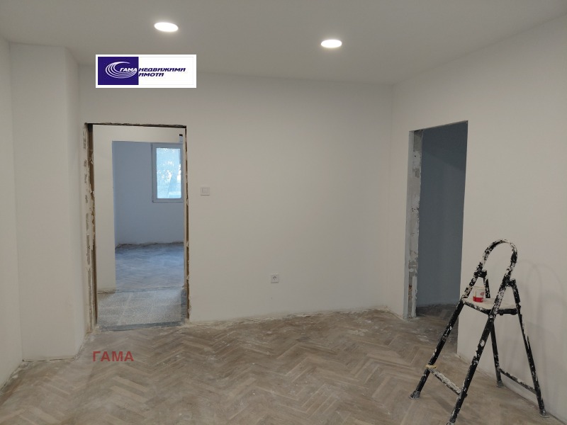 Продава 4-СТАЕН, гр. Варна, Цветен квартал, снимка 7 - Апартаменти - 52288488