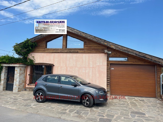 Продава  Къща област Пазарджик , с. Левски , 240 кв.м | 63491196 - изображение [16]