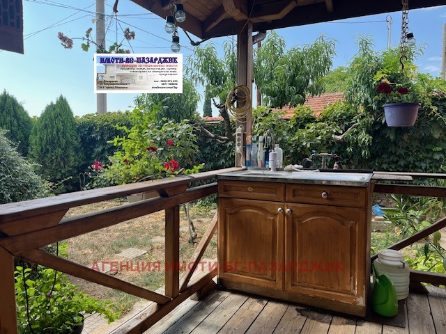 Продава  Къща област Пазарджик , с. Левски , 240 кв.м | 63491196 - изображение [10]