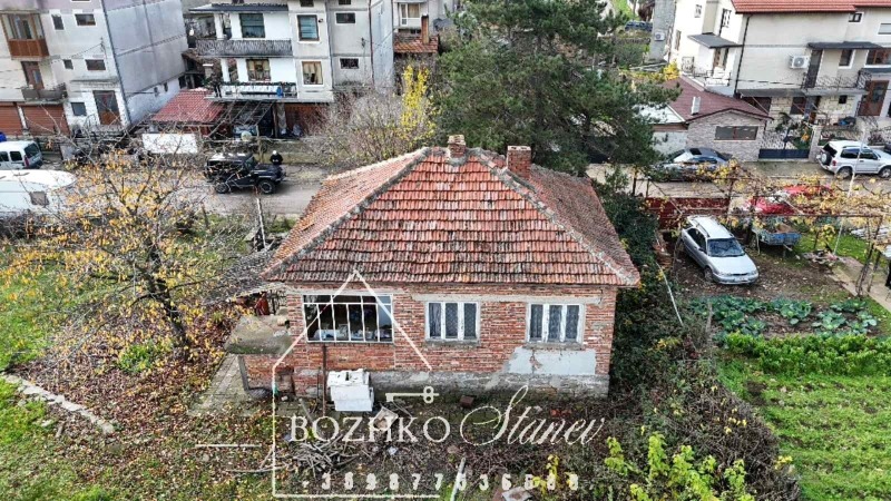 Продава КЪЩА, гр. Долни чифлик, област Варна, снимка 3 - Къщи - 52484540