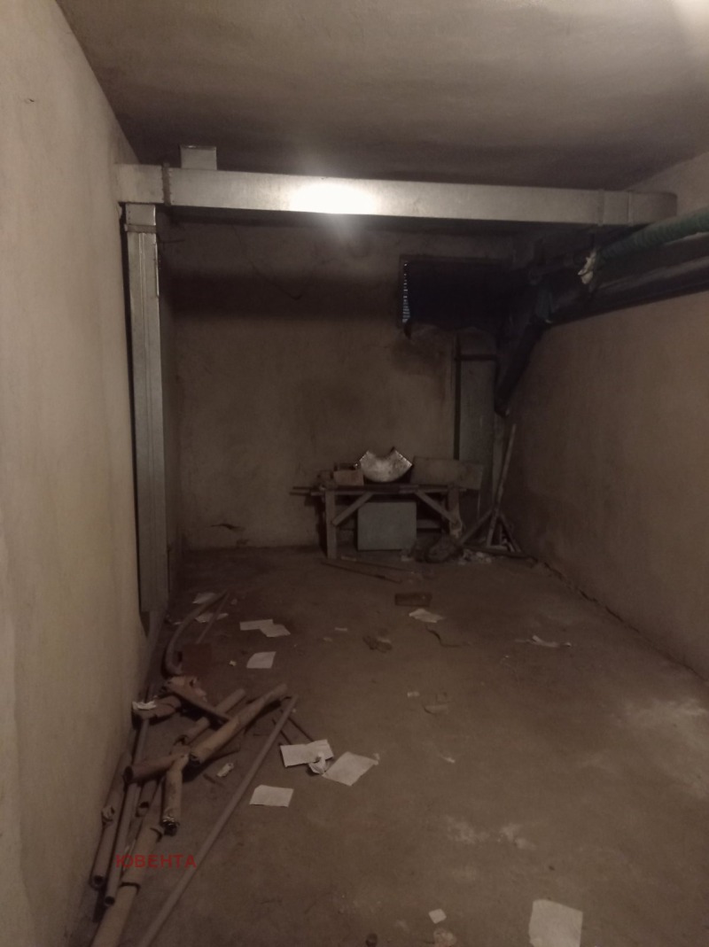 Na sprzedaż  Garaż Ruse , Szirok centar , 24 mkw | 92499949 - obraz [3]