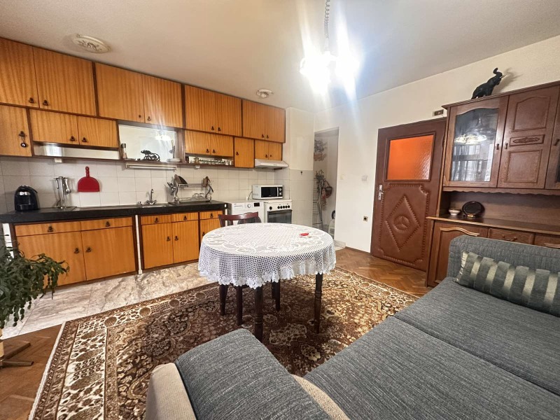 Продава 3-СТАЕН в град Плевен, Мара Денчева - 110 кв.м / 158 000 € » 309 021.14 лв., АПРИОРИ ООД