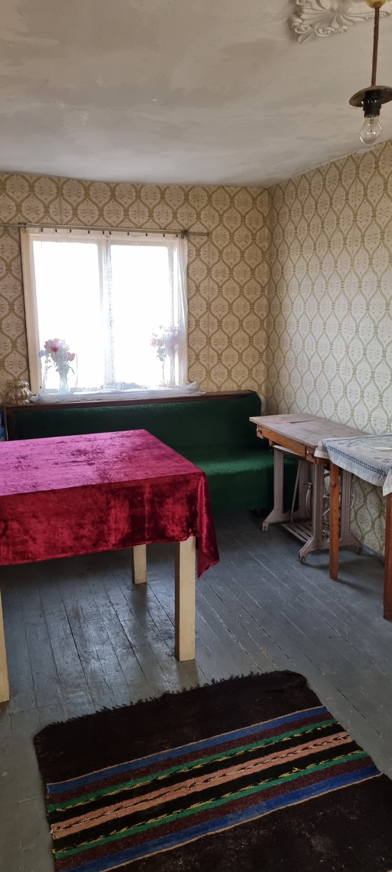 Продава КЪЩА в град Разград, Житница - 85 кв.м / 83 340.58 € » 163 000 лв., РОС -НЕДВИЖИМИ ИМОТИ