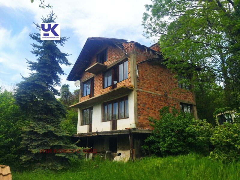 Продава КЪЩА в област София, с. Гурмазово - 165 кв.м / 200 000 € » 391 166.00 лв., УНИ КОМЕРС ООД