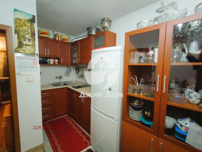 Продава 2-СТАЕН, гр. Бургас, Възраждане, снимка 8 - Aпартаменти - 48008596