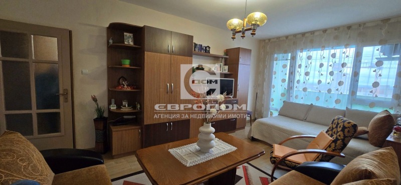 Продава 3-СТАЕН, гр. Стара Загора, Казански, снимка 2 - Aпартаменти - 48678487