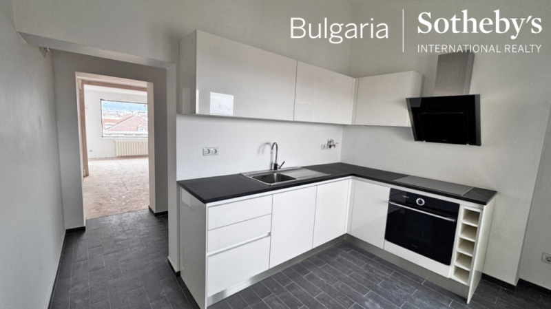 Продава 3-СТАЕН, гр. София, Център, снимка 12 - Апартаменти - 51876317