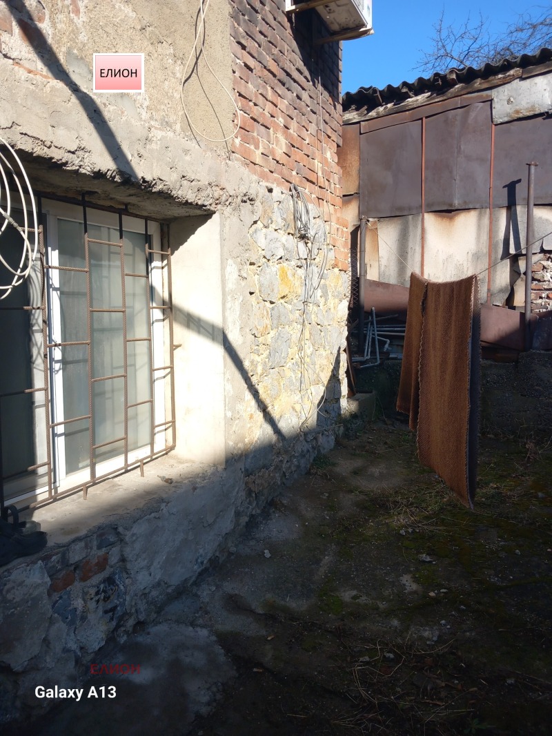 Продава ЕТАЖ ОТ КЪЩА, гр. Перник, Пригаров район, снимка 5 - Етаж от къща - 53189094