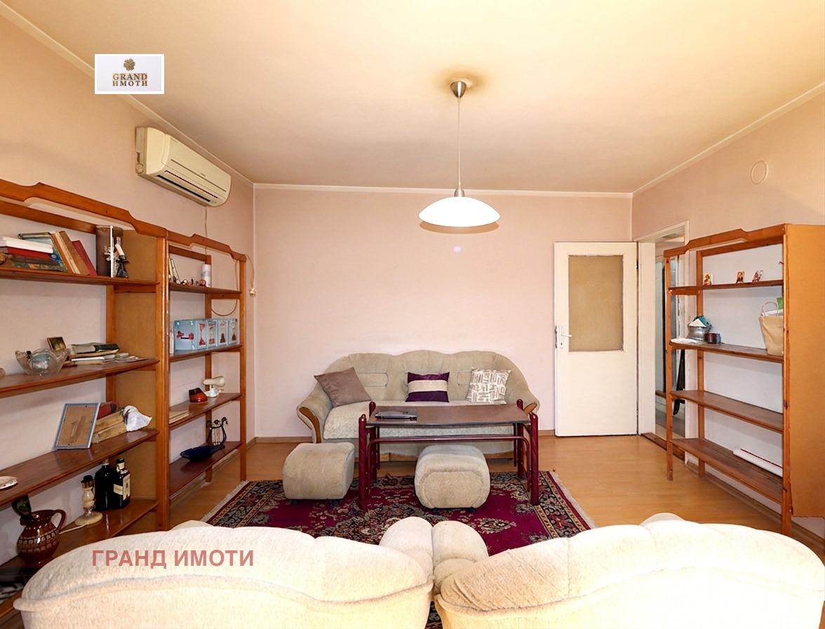 Продава 2-СТАЕН, гр. Русе, Център, снимка 2 - Апартаменти - 55084573