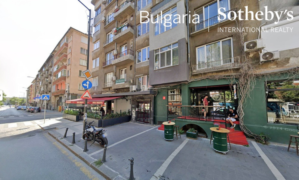 Продава 3-СТАЕН, гр. София, Център, снимка 2 - Апартаменти - 51876317