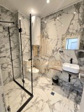 Продава 2-СТАЕН, град Варна, к.к. Златни пясъци • 131400 € / 256996.06 лв. • 72811588 9