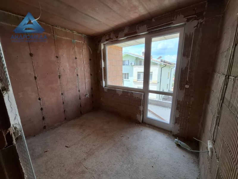 Eladó  2 hálószobás Pleven , Sirok centar , 90 négyzetméter | 71756169 - kép [9]