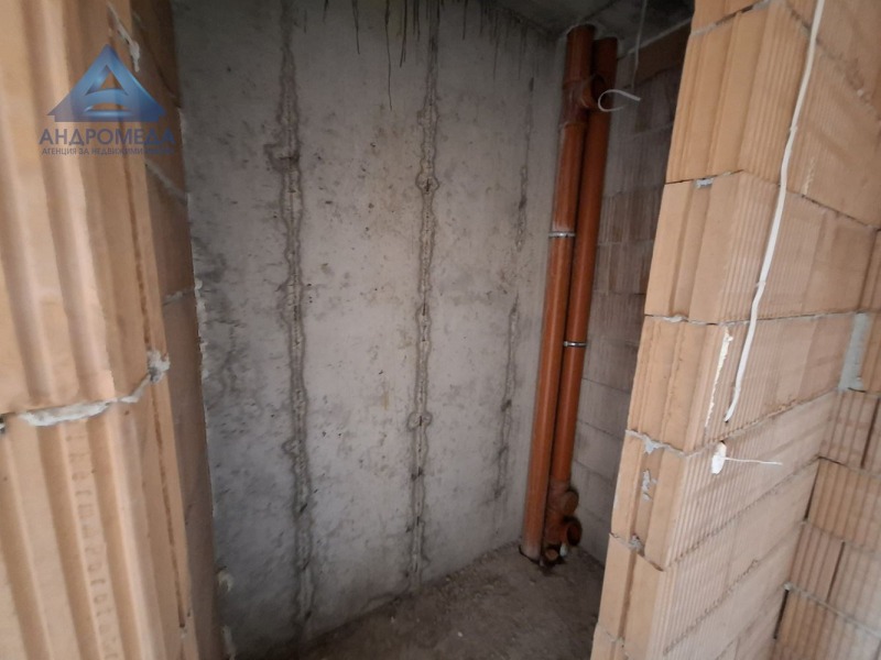 Eladó  2 hálószobás Pleven , Sirok centar , 90 négyzetméter | 71756169 - kép [8]