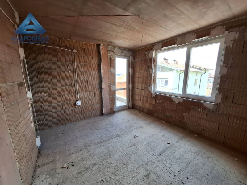 Eladó  2 hálószobás Pleven , Sirok centar , 90 négyzetméter | 71756169 - kép [7]