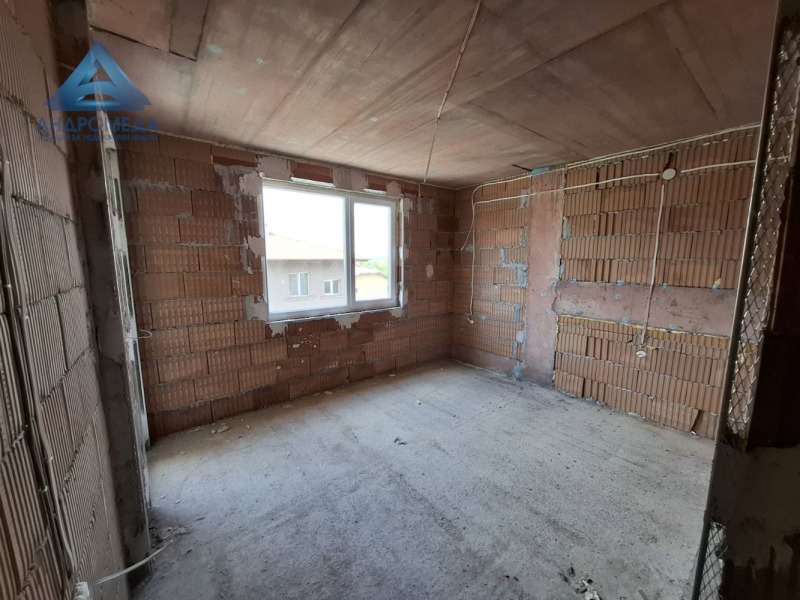 Eladó  2 hálószobás Pleven , Sirok centar , 90 négyzetméter | 71756169 - kép [6]